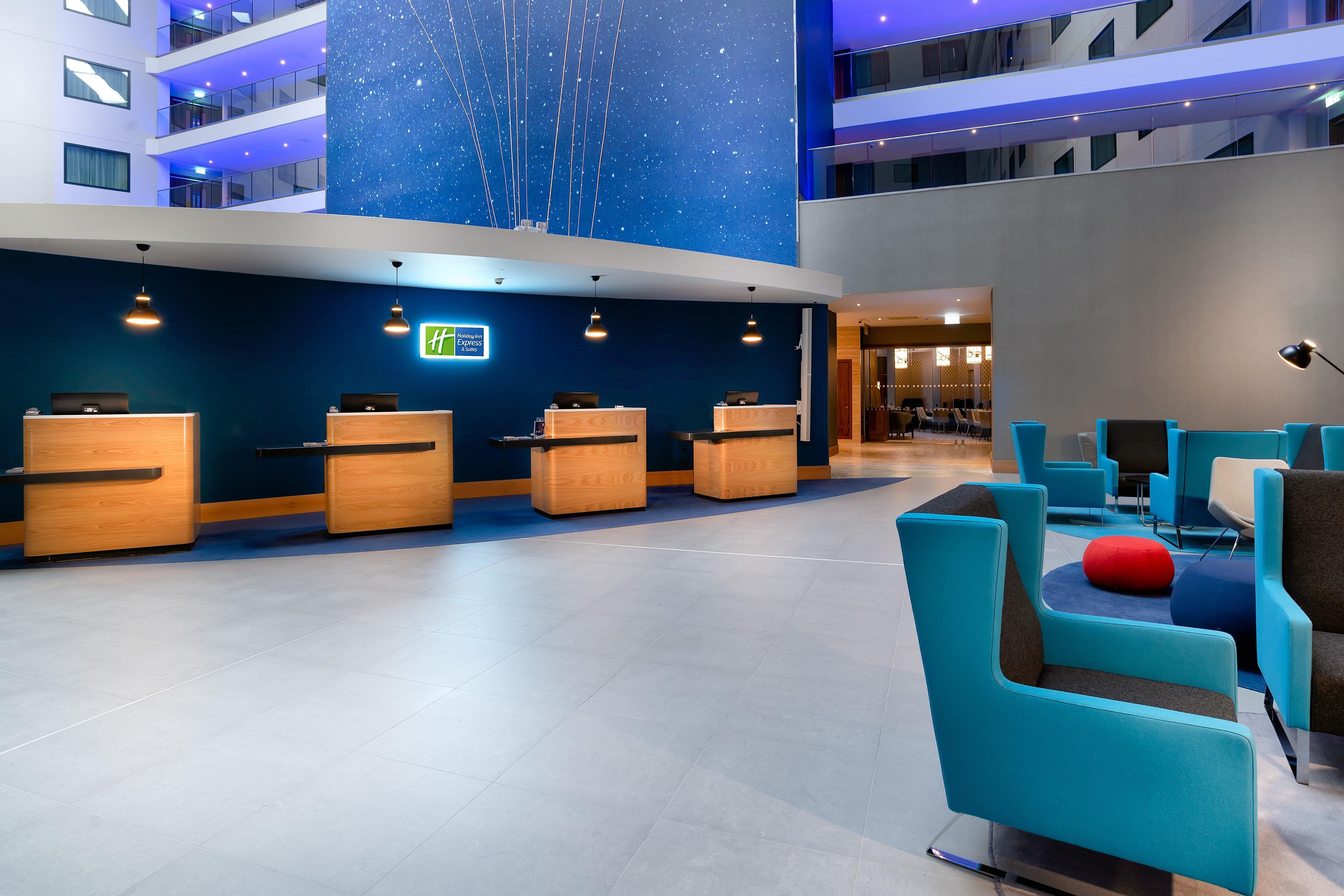 فندق هوليداي إن إكسبريس لندن هيثرو تي 4 المظهر الخارجي الصورة Holiday Inn Express Dublin Airport