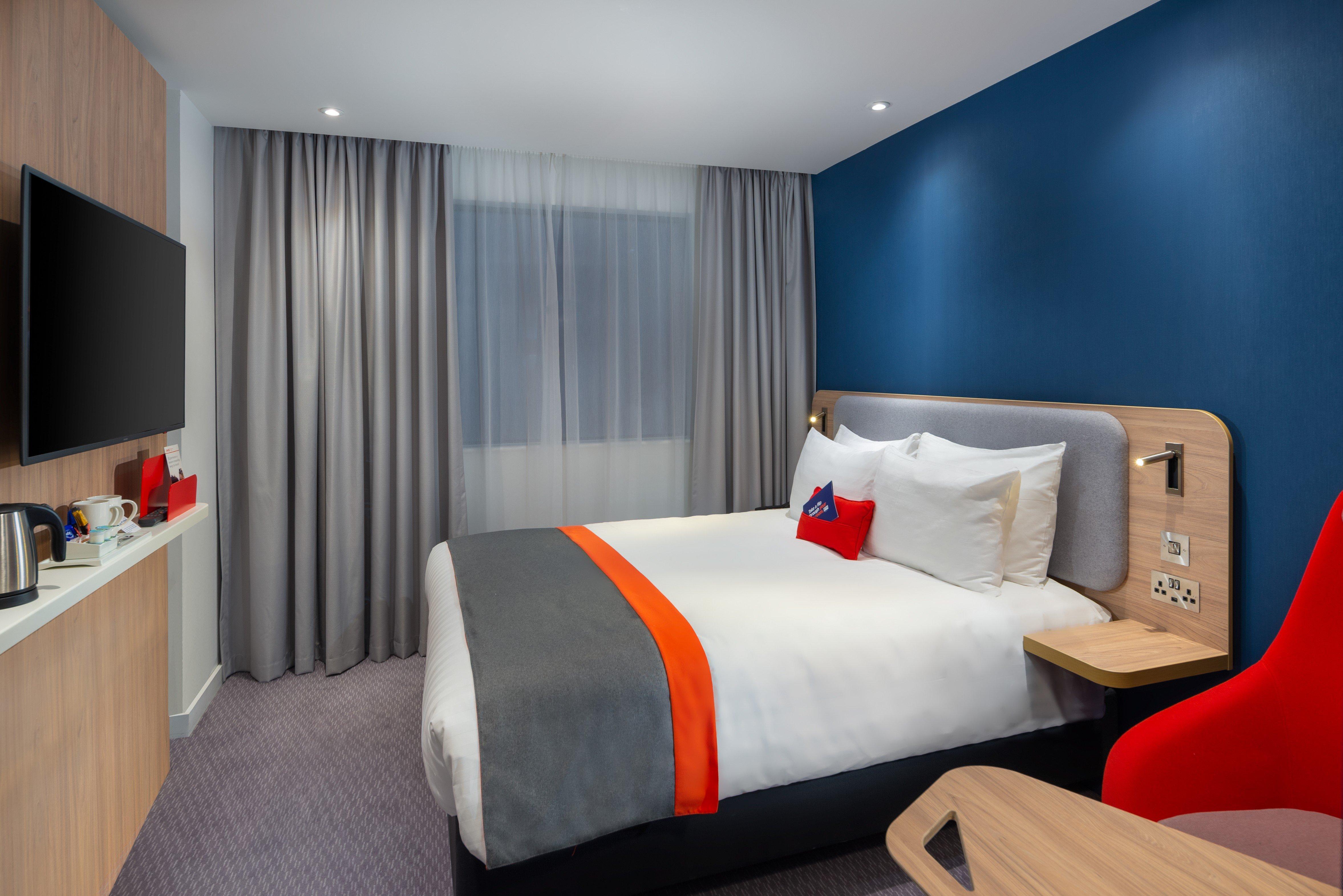 فندق هوليداي إن إكسبريس لندن هيثرو تي 4 المظهر الخارجي الصورة A room at the hotel