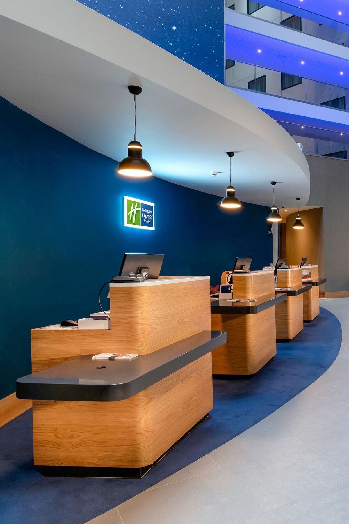 فندق هوليداي إن إكسبريس لندن هيثرو تي 4 المظهر الخارجي الصورة Holiday Inn Express Geneva